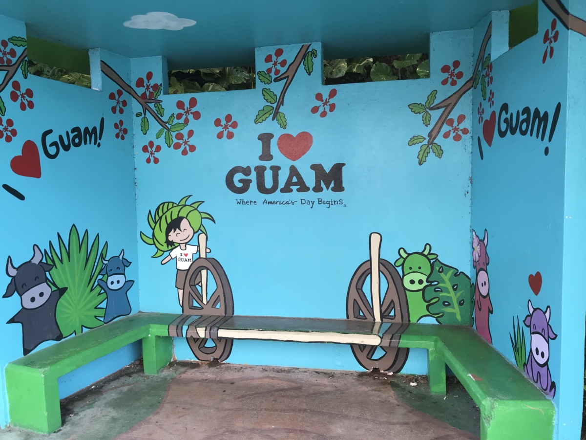 グアムの可愛いバス停snsで発信したいインスタ映えスポット グアム大人の旅ブログ