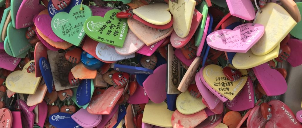 恋人岬ロックユアラブハートの鍵